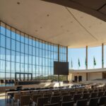 Vista do Congresso Nacional em Brasília durante conferência de segurança pública.