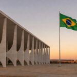 Fachada da Câmara Legislativa do DF em Brasília, aprovação do piso salarial para tradutores de Libras