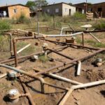 Tubulações e conexões de água irregulares da Caesb em Fercal