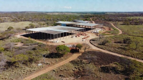 Construção rural precária no DF com riscos à segurança por normas flexibilizadas