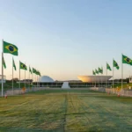 Esquema de segurança com viaturas policiais no desfile de 7 de Setembro em Brasília.