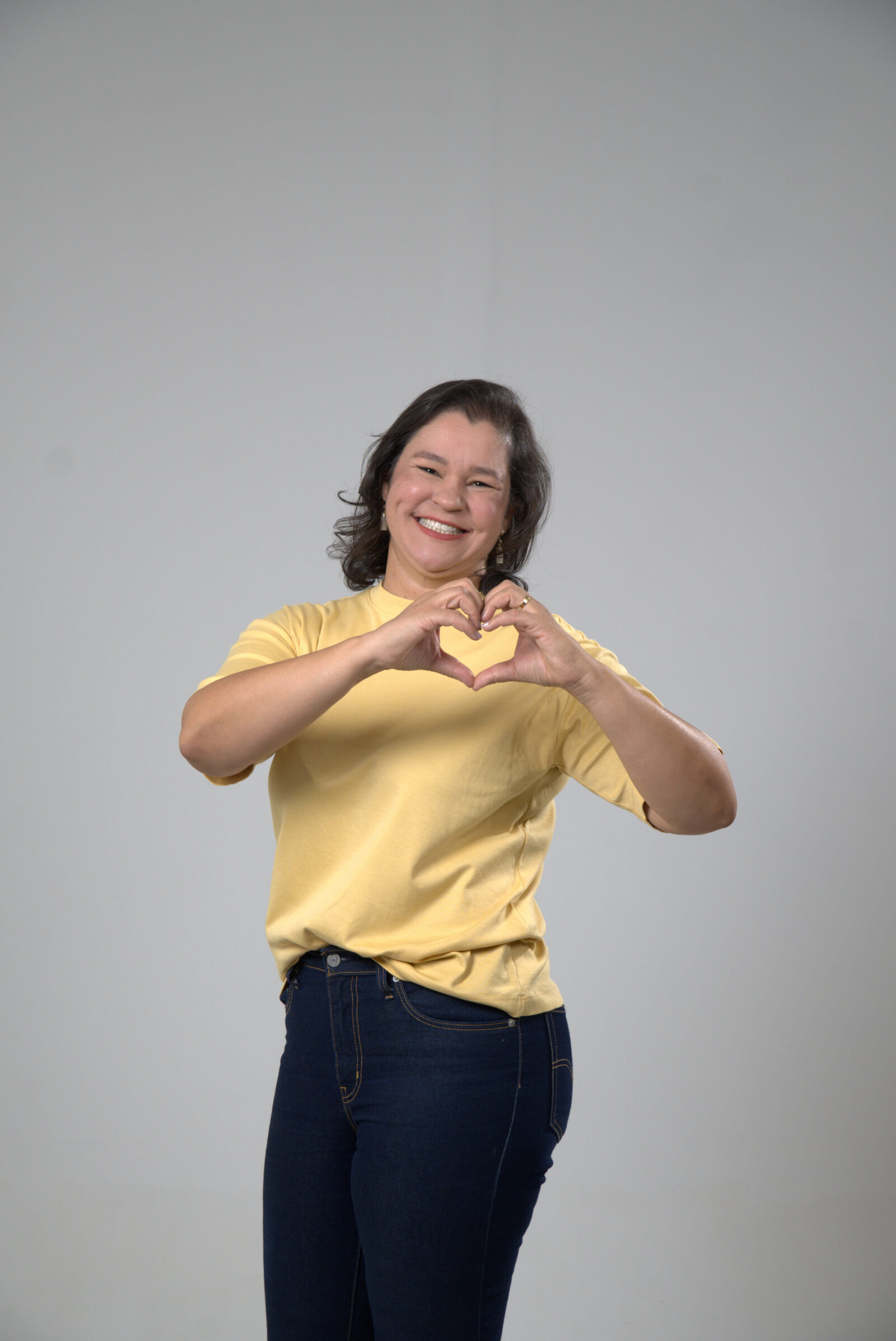 Manuela Andrade consolida favoritismo à CLDF com forte apoio no Gama