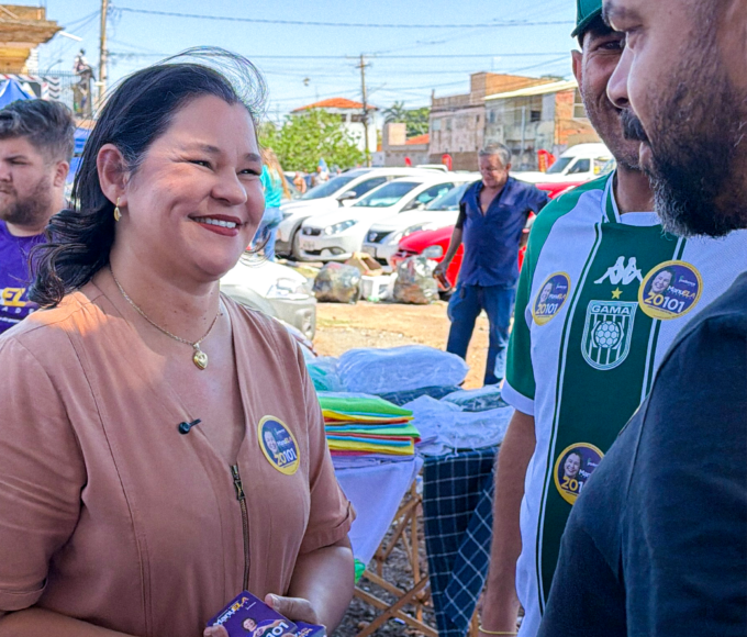 Manuela Andrade ganha adesão popular por fiscalização do SUS no DF